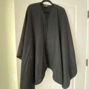 FABULOUS Loro Piana Black Cashmere Cape